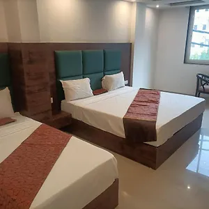 Family Tark Near Igi Airport Delhi 4*, New Delhi Inde